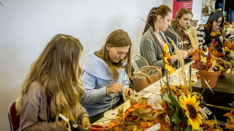 Festival gastronomie a nápojů Olima se soutěží Olima Cup, Gran Prix destilátů Flora košt, soutěž Flora džem